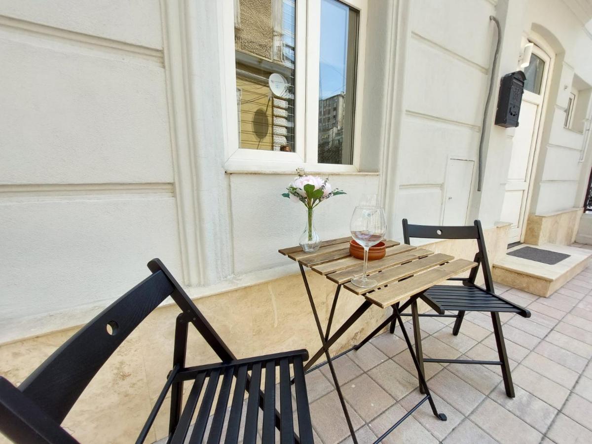Sweet Dreams Suites Lovely Duplex Universitate Бухарест Экстерьер фото